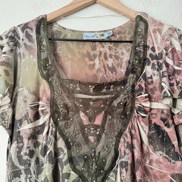 Y2K Unity World Wear Womens Pink Top Cut Out Short Sleeve Size Petite Medium - Picture 3 of 10